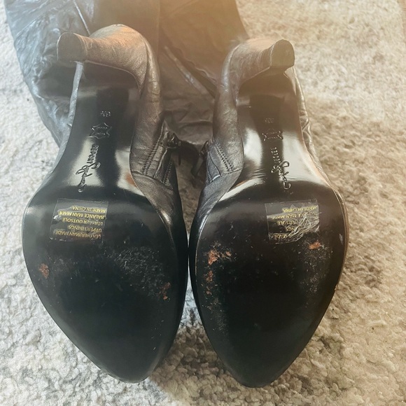 Thigh-high Report boots - Picture 5 of 8